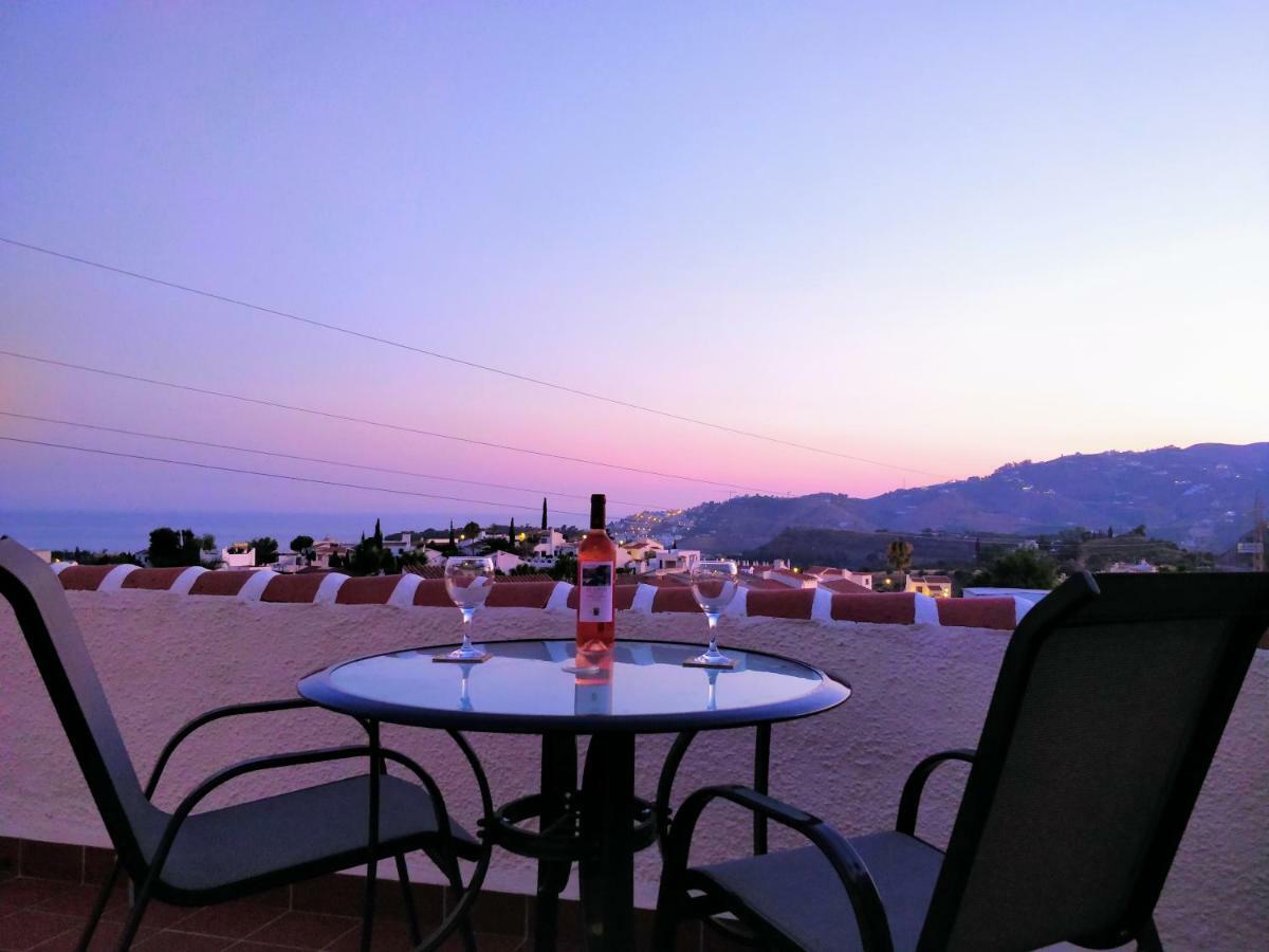 Sunset View Lägenhet Nerja Exteriör bild